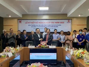 UAH VÀ RICONS KÝ KẾT KẾ HOẠCH HỢP TÁC NĂM 2022
