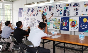 Sinh viên ngành Đồ họa (M12) bảo vệ tốt nghiệp