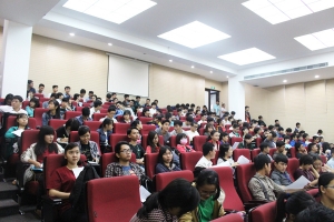 Sôi nổi hội nghị sinh viên nghiên cứu khoa học lần thứ 8