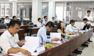Sinh viên ngành Kỹ thuật cơ sở hạ tầng bảo vệ đồ án tốt nghiệp