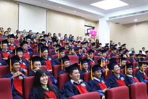 271 sinh viên ngành kỹ thuật xây dựng nhận bằng tốt nghiệp