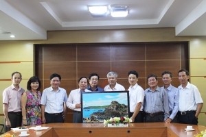 Tiếp đoàn trường Đại học Xây dựng miền Trung